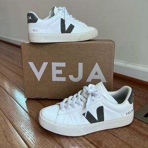 VEJA CAMPO Chromefree extra white/khaki sneakers (women)